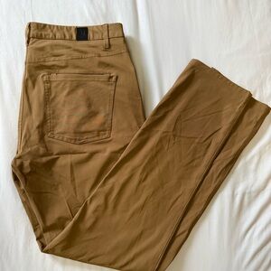 Vuori Caramel Brown Meta Pants